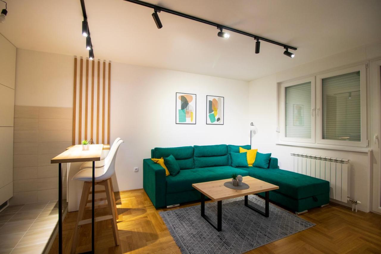 M&A Apartment-Easy Airport Lukavica Exteriér fotografie