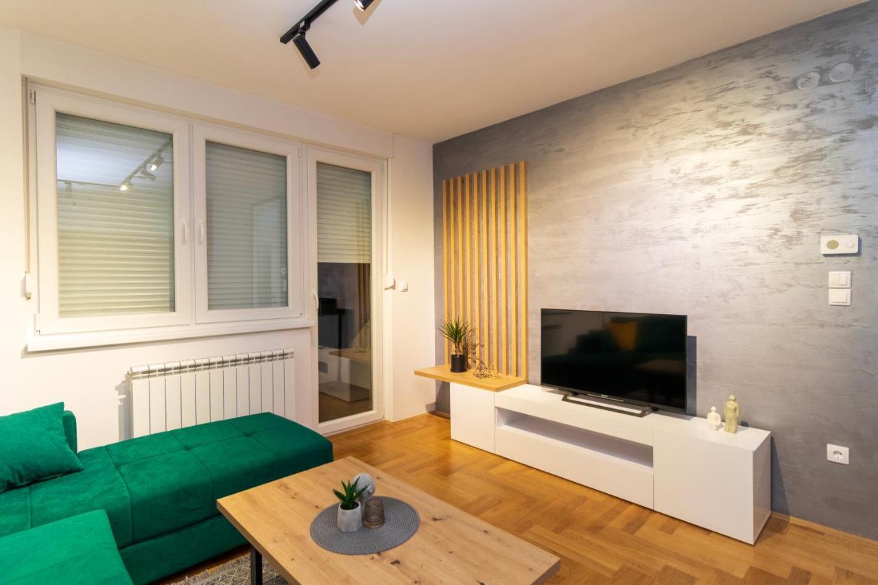 M&A Apartment-Easy Airport Lukavica Exteriér fotografie
